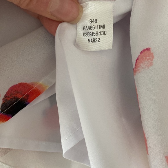 Halogen Floral Ruffle Tank Small - Picture 9 of 10